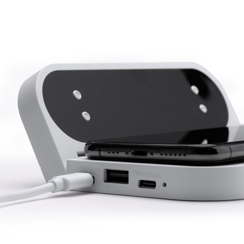 Caricabatterie Wireless in Bambù con Orologio e Sveglia da Comodino