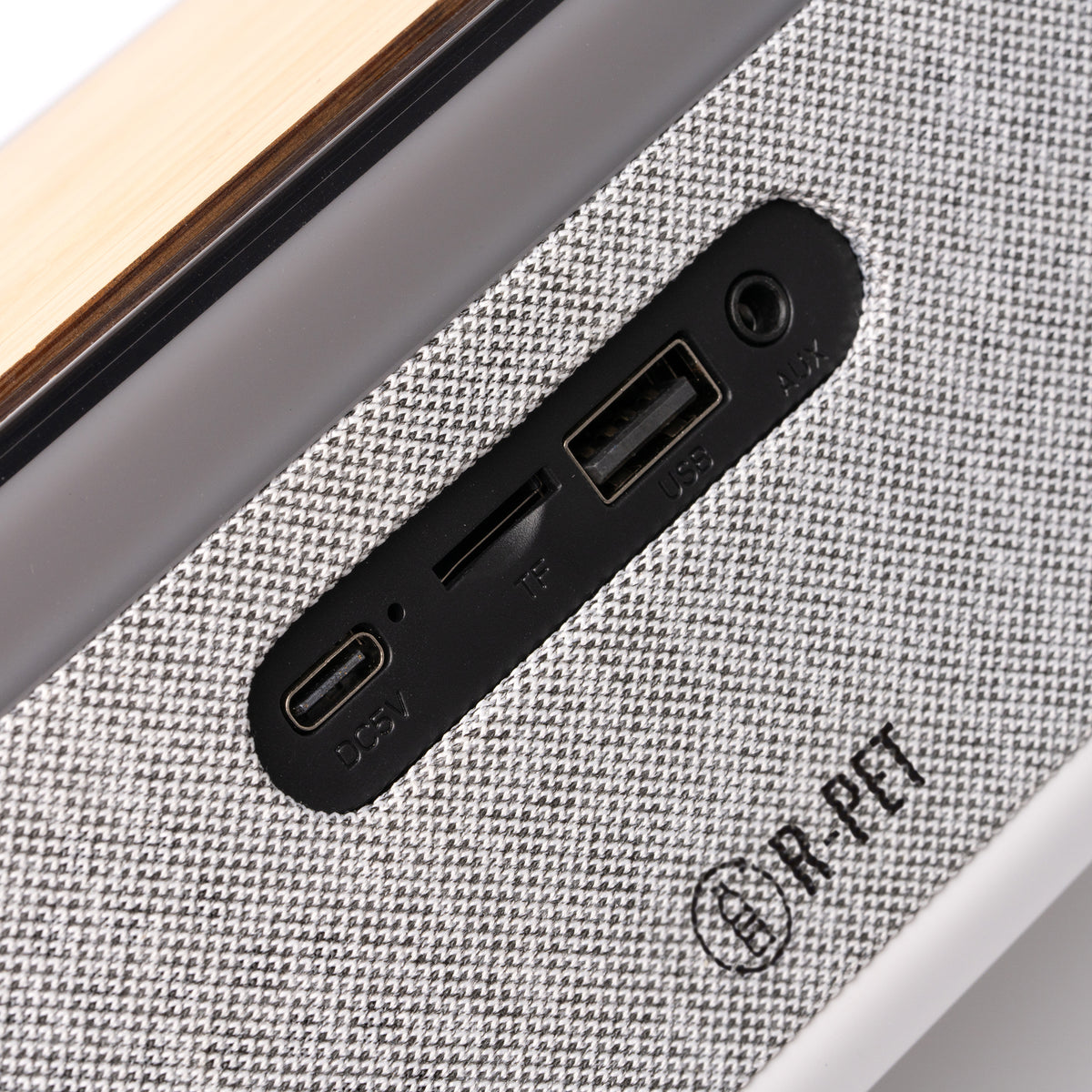 Altoparlante Bluetooth con sveglia, led e ricarica wireless