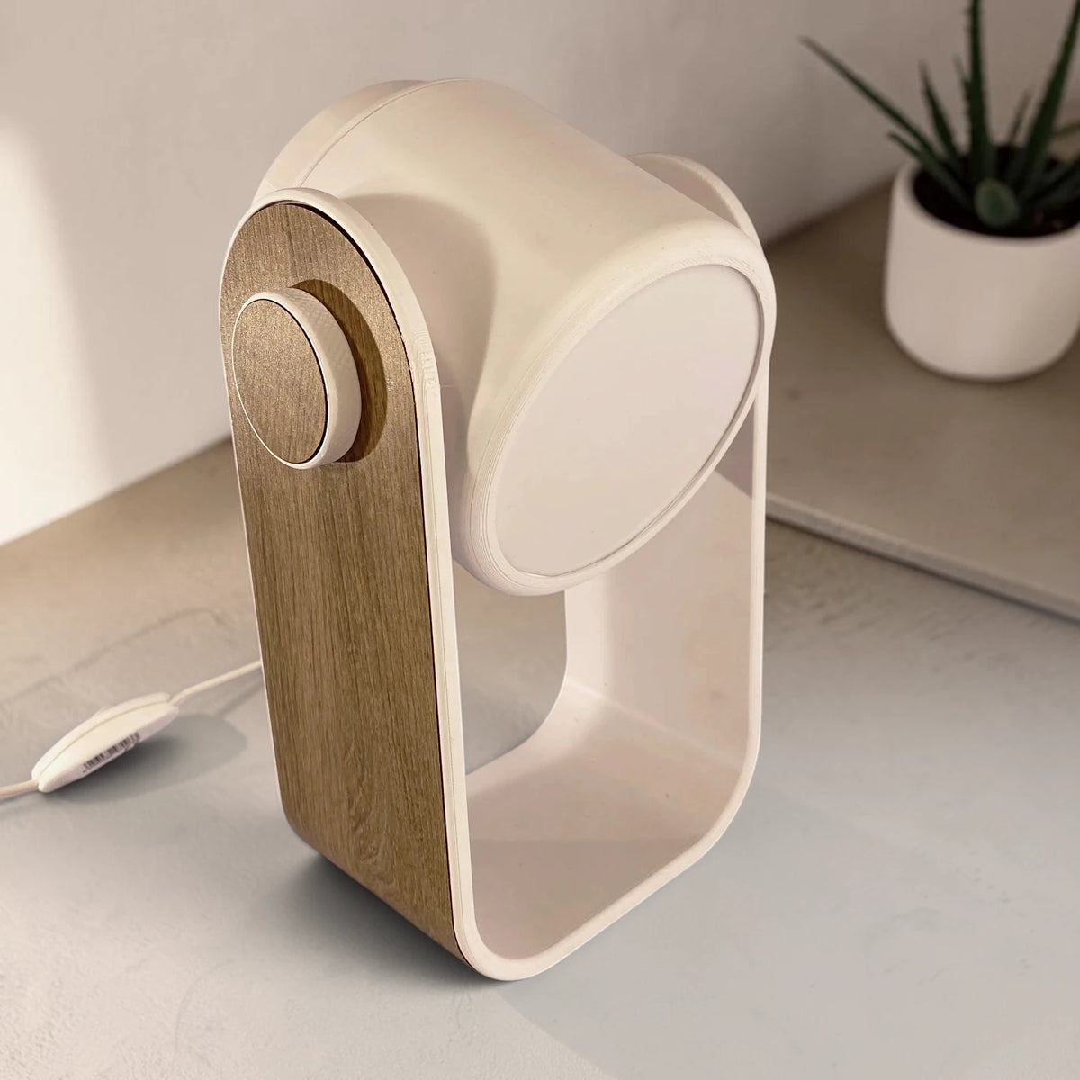 CAMILLA Lampada orientabile  con inserti in Legno